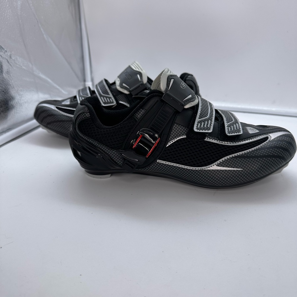 Gavin Elite Road/Indoor Cycling Shoe - 2 and 3 Bolt Cleat Compatible SZ40 W8 M7